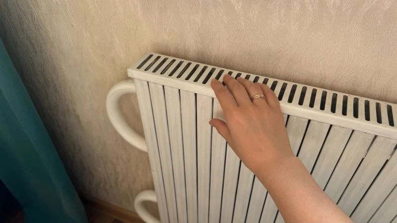 🤯 «На Минаева 30 вчера, в обед, дали отопление, потом опять спустили воду, оказалось, ...