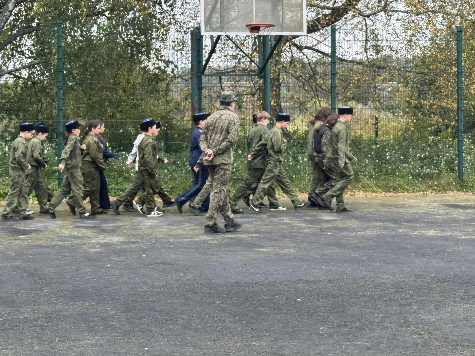 Сегодня, в рамках сотрудничества школы с воинской частью Погранвойск п. Корнево, у наши...