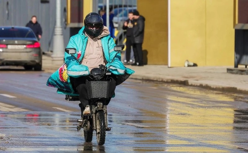 🧐️️️️️️ Курьеров, не сдавших тест на знание ПДД, переведут в статус «Неактивный» и не ...