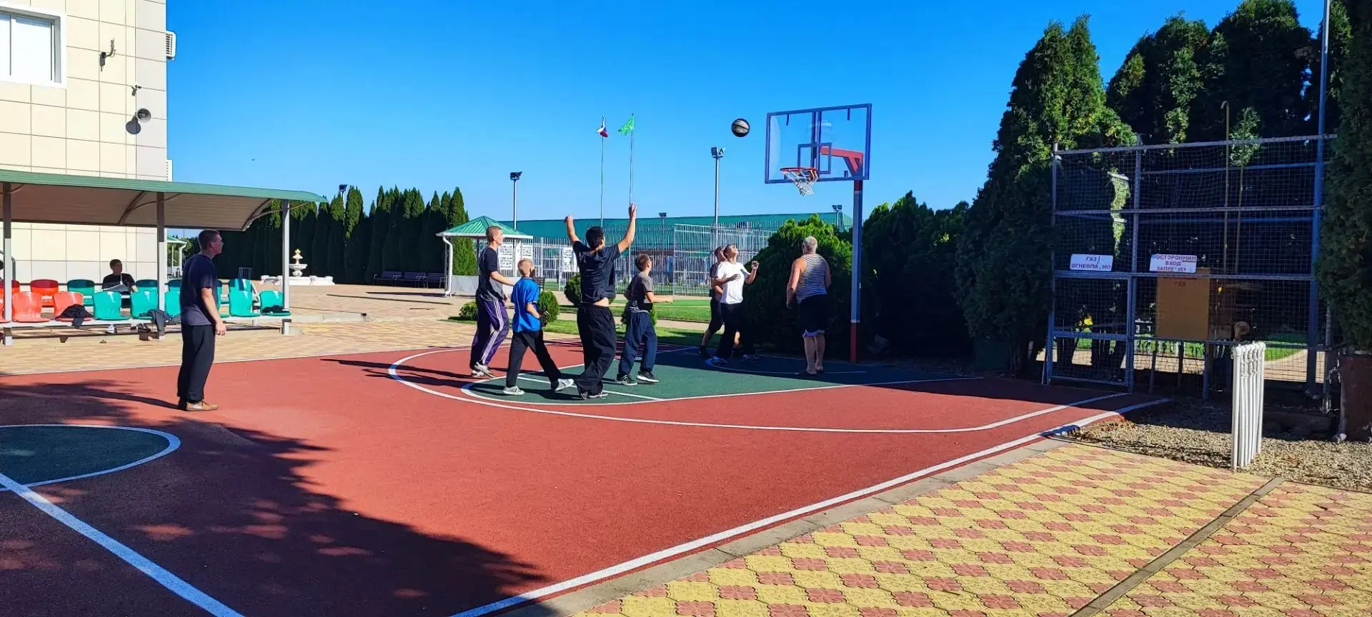 🏀 Каждый бросок — шаг к победе!