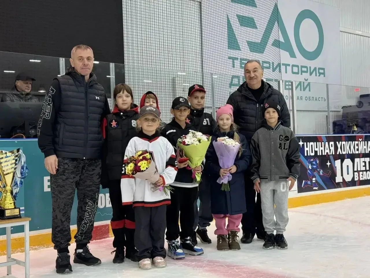 🏒 Лёд, драйв и характер: Кубок ЕАО у юных чемпионов!