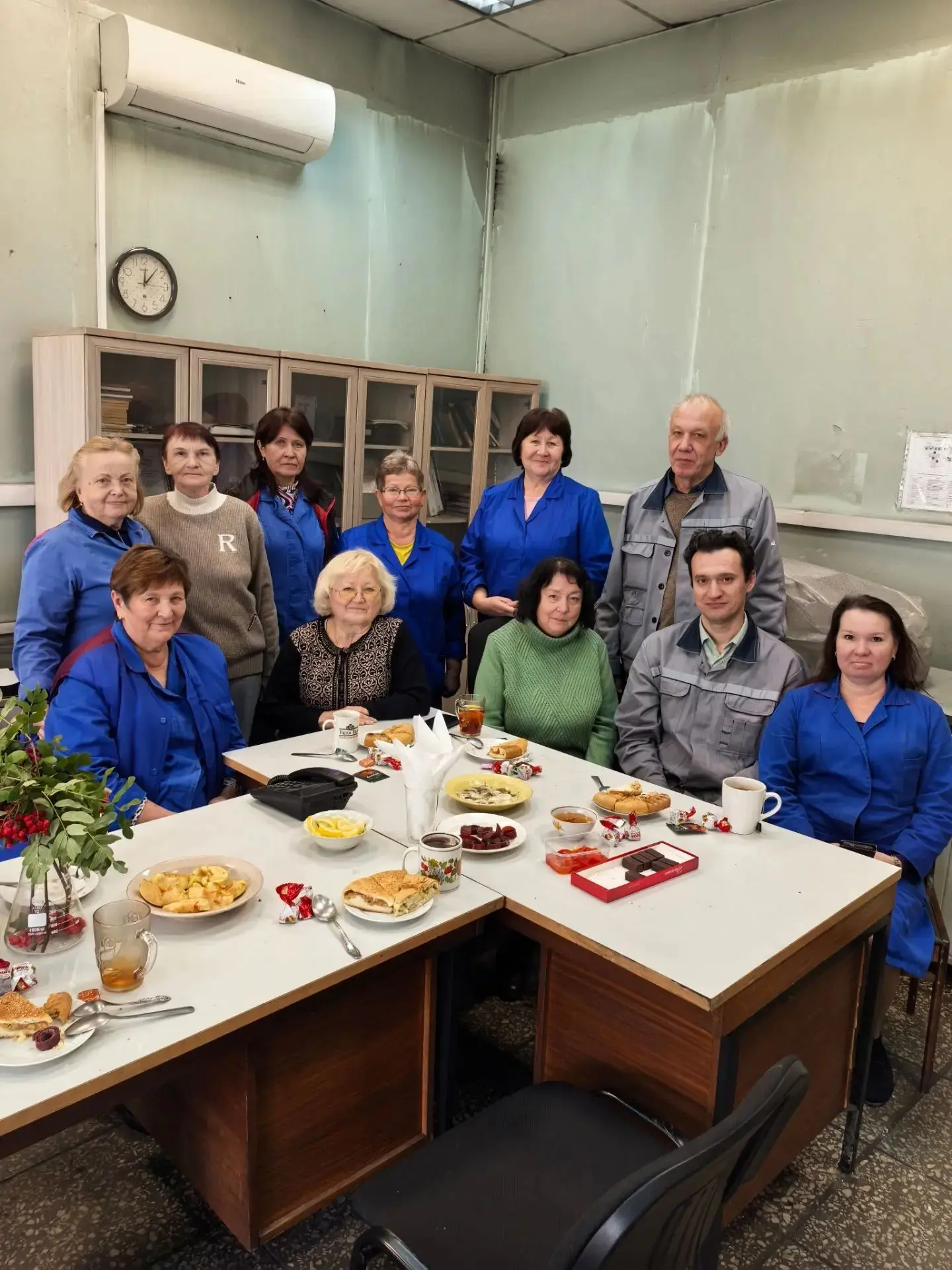 ВСТРЕЧИ В ТЕПЛОЙ АТМОСФЕРЕ РОДНОГО ЗАВОДА