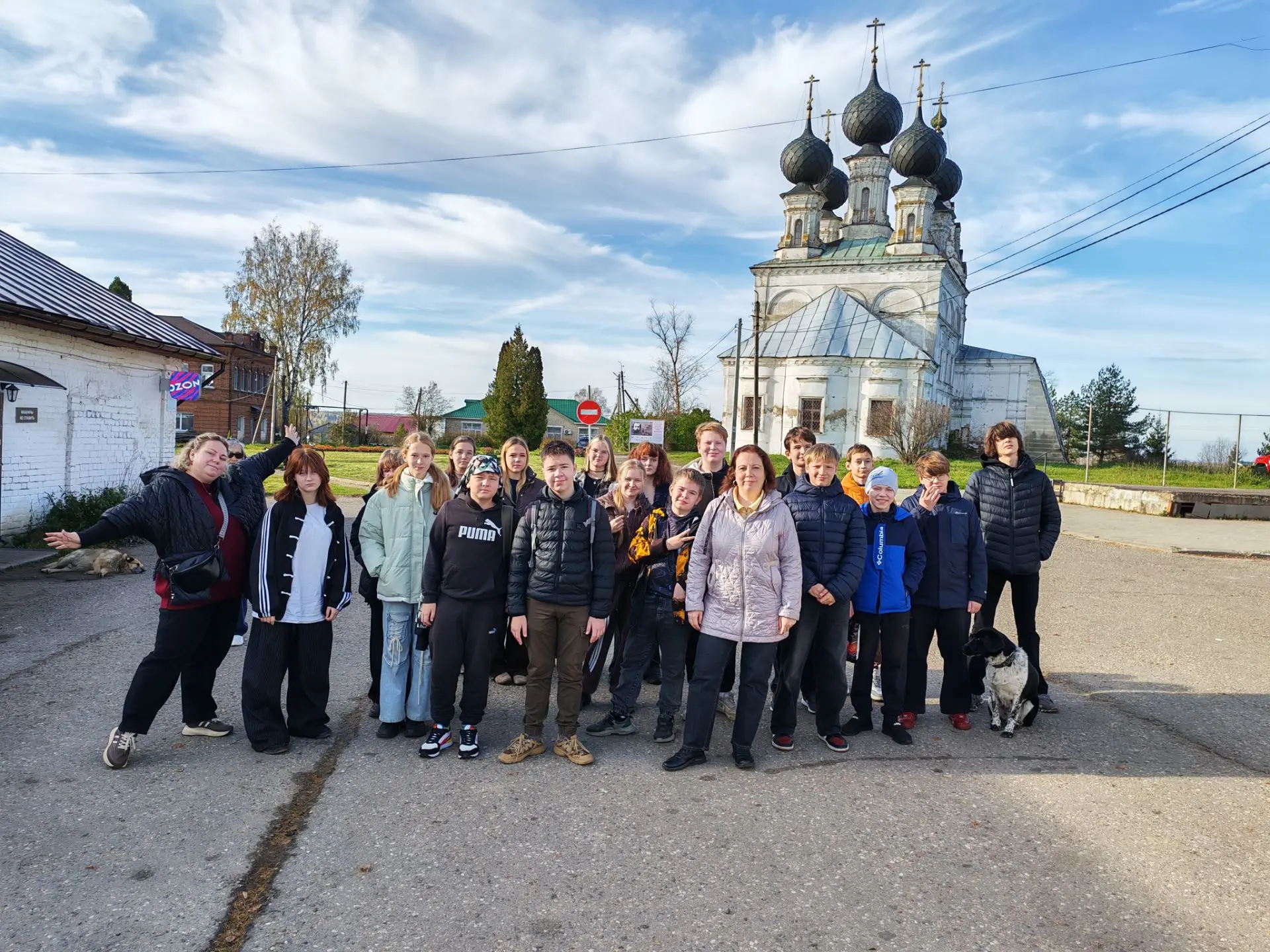 🏛️ Ученики 7б и 7в классов отправились в Сусанино