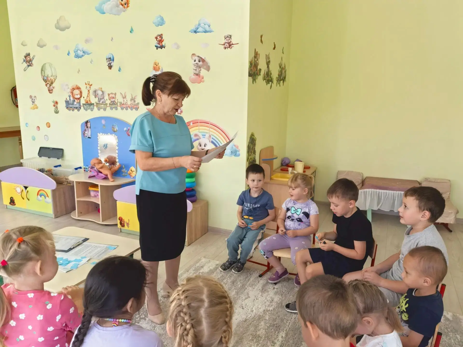 Первые шаги в мир книг: дошколята стали настоящими читателями!