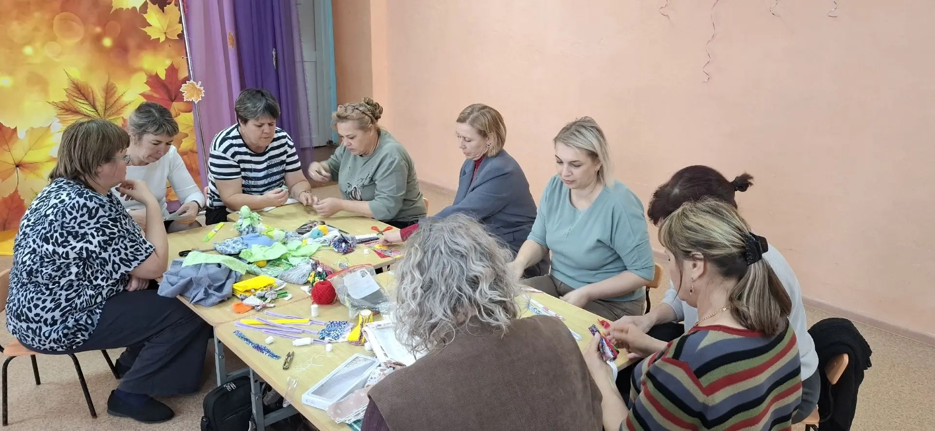 Есть такие моменты, когда время будто замедляется, а обычная комната наполняется особым...