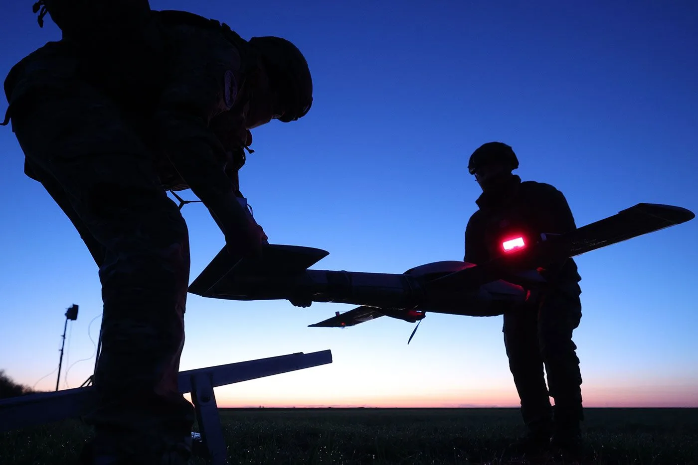 📖⚔️ В истории военной мысли немало трудов, которые из-за тектонических сдвигов в техно...