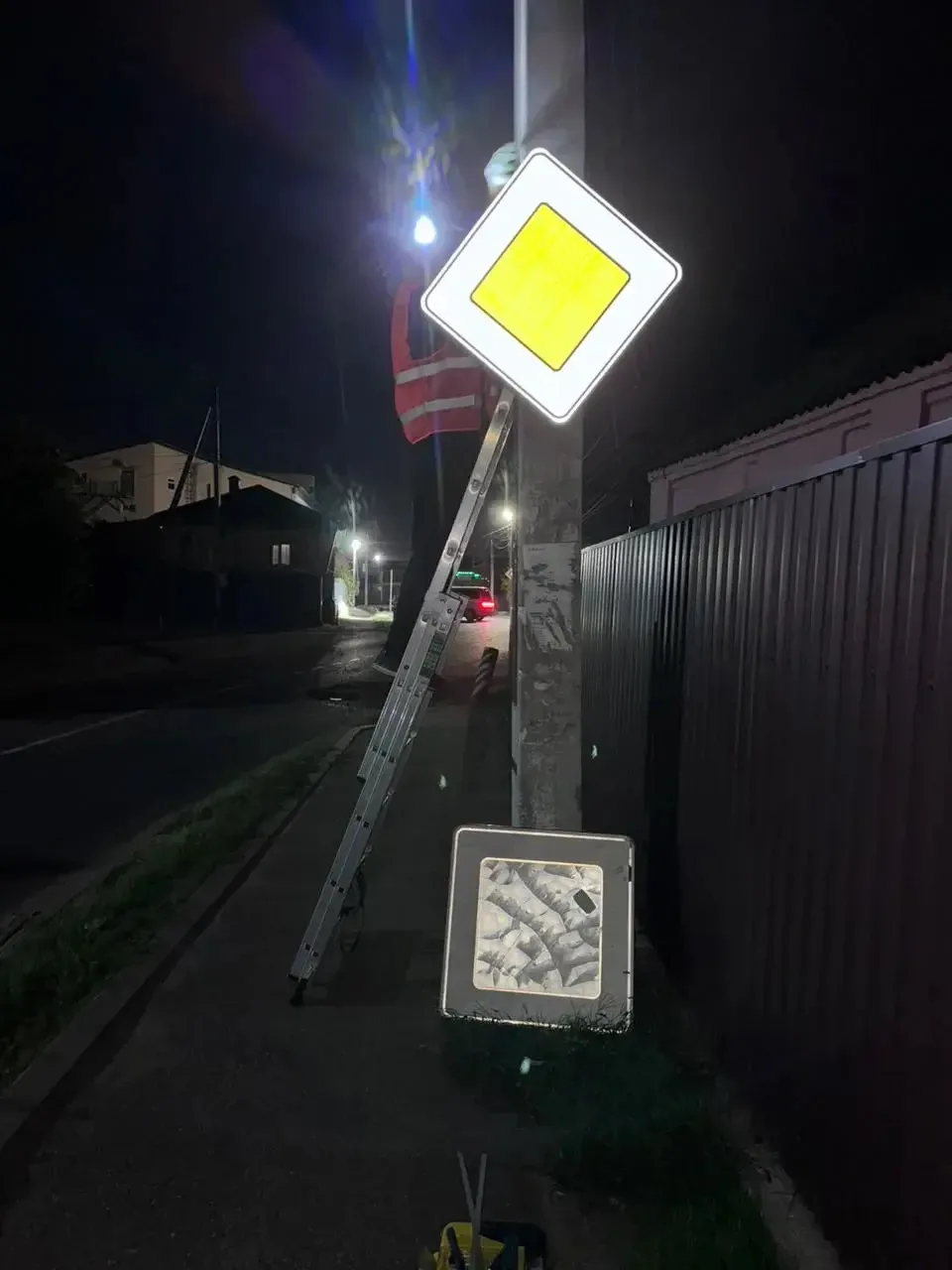 🛠 В городе обновляют дорожные знаки