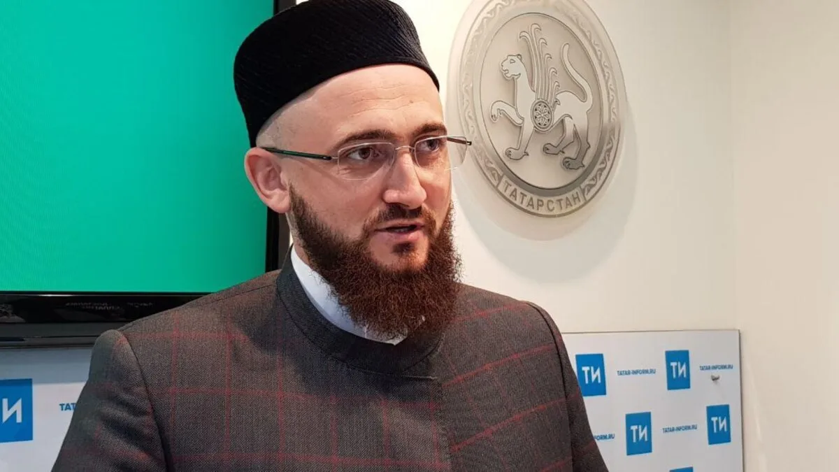 «Когда предписано, тогда и умру»: муфтий Татарстана отреагировал на угрозы украинского ...
