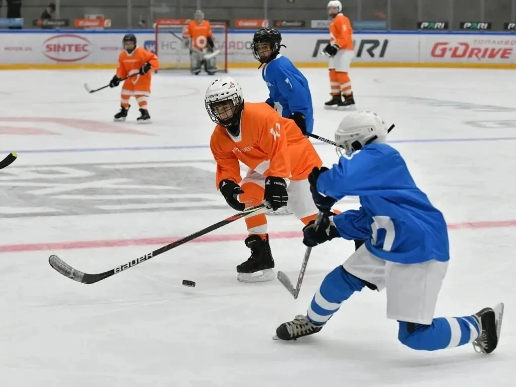 🏒 Матч первенства по хоккею имени Е. В. Хацея!