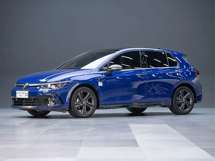 Авто Volkswagen Golf 🚘