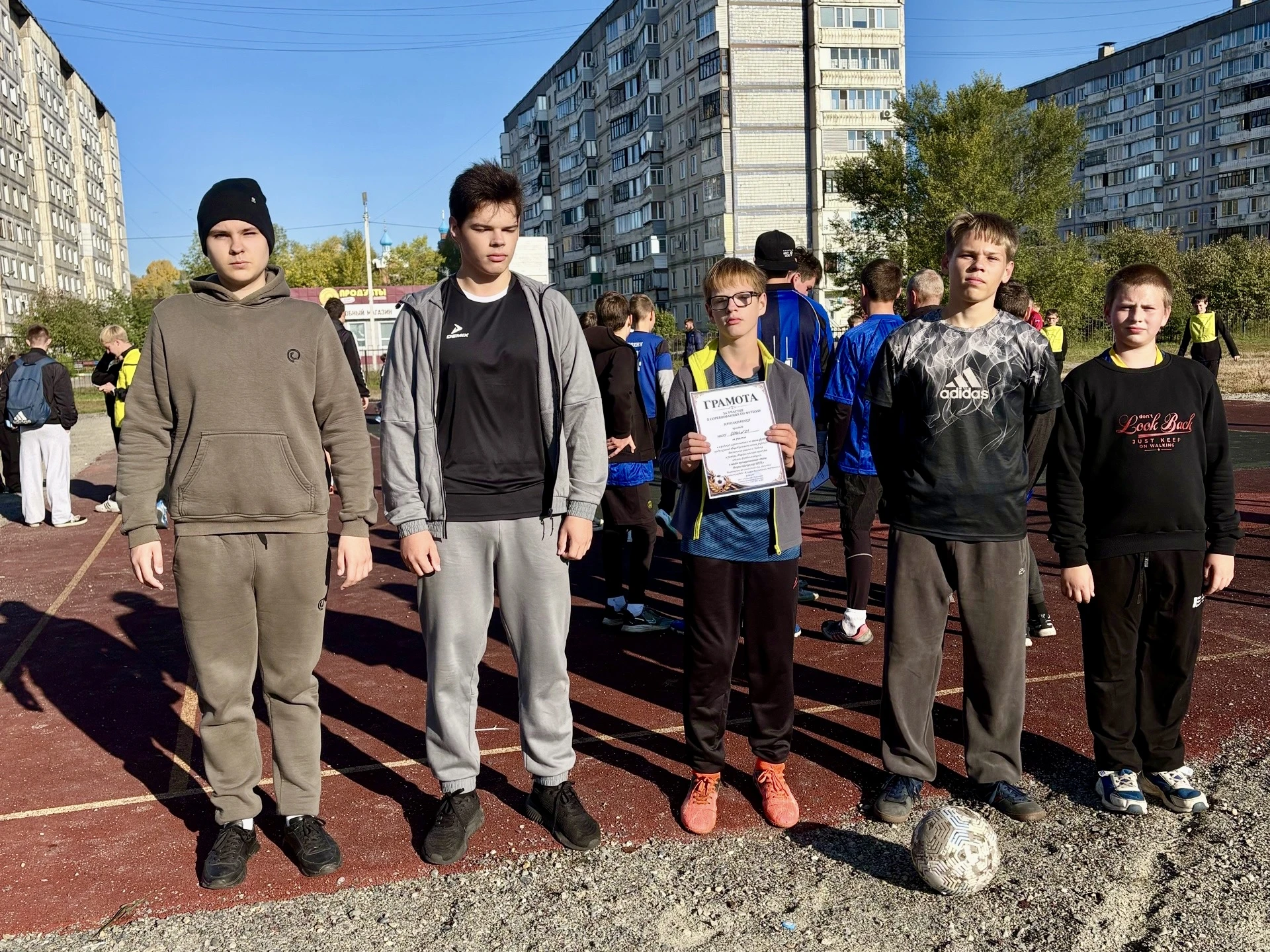 🏆 Наши на высоте! Сборная школы 21 на городских соревнованиях по мини-футболу