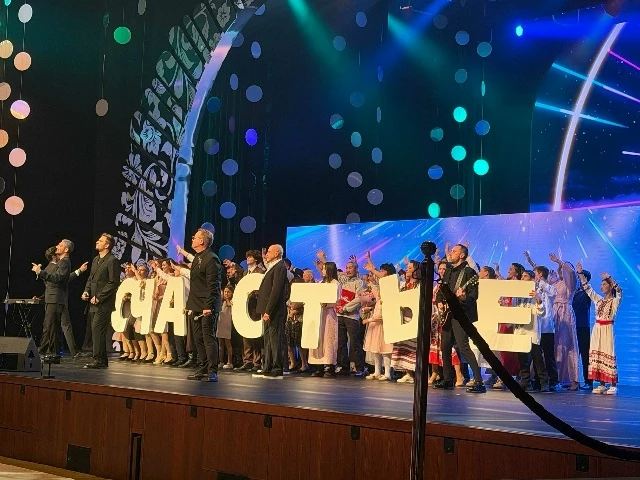 🧑‍🧑‍🧒‍🧒🩷🏆Тамбовская семья Уткиных получила награду на главной сцене страны!
