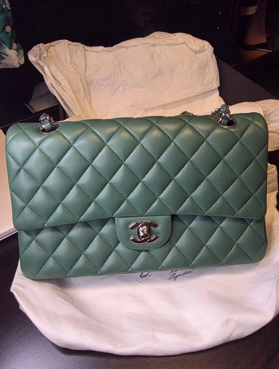 Сумочка Chanel Classic 💚