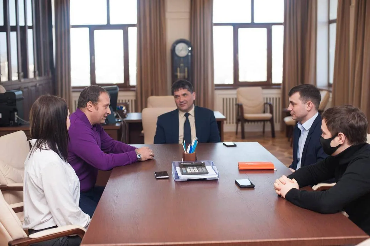 Дорогие преподаватели, сотрудники, студенты и выпускники Севастопольского государственн...