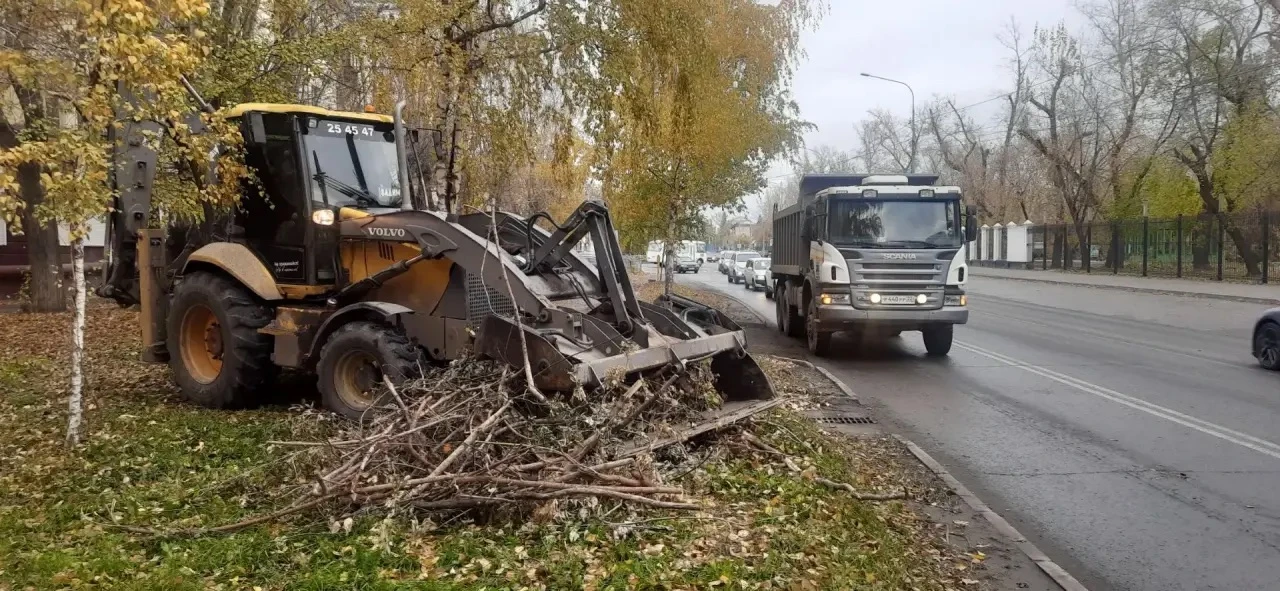 В Октябрьском районе прошёл осенний «Чистый четверг» 🍂