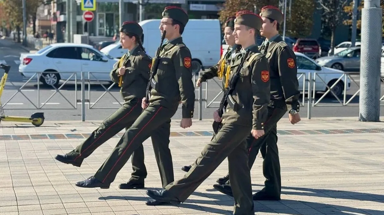 На Пост №1 в Краснодаре заступят 35 караулов школьников и студентов