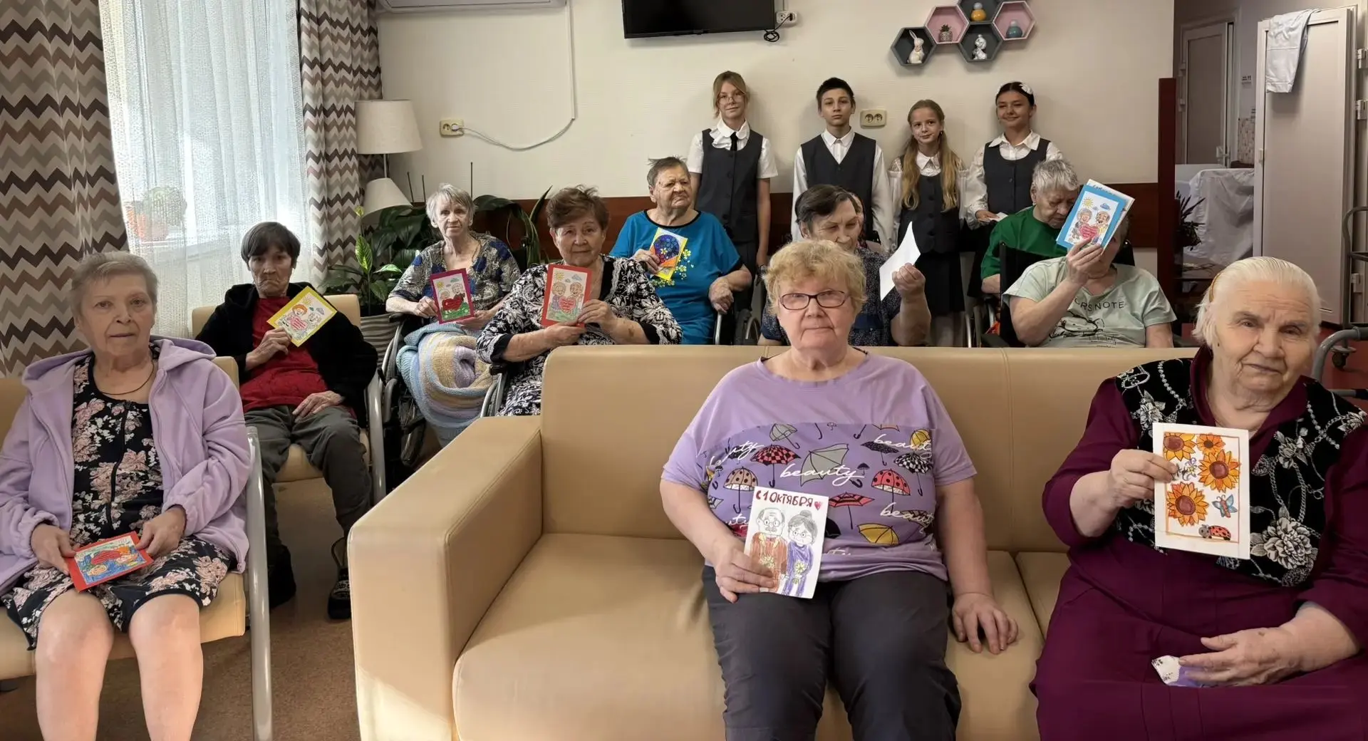 1 октября началась Декада пожилого человека! 🧡 Праздник открыли самые искренние гости ...