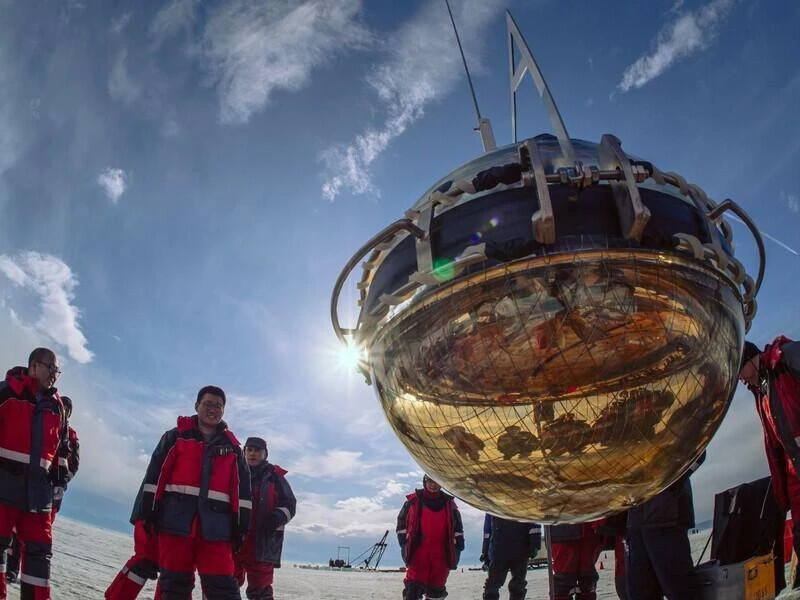 🔭 Байкал постепенно догоняет Антарктиду — по крайней мере, в нейтринной физике. Байкал...