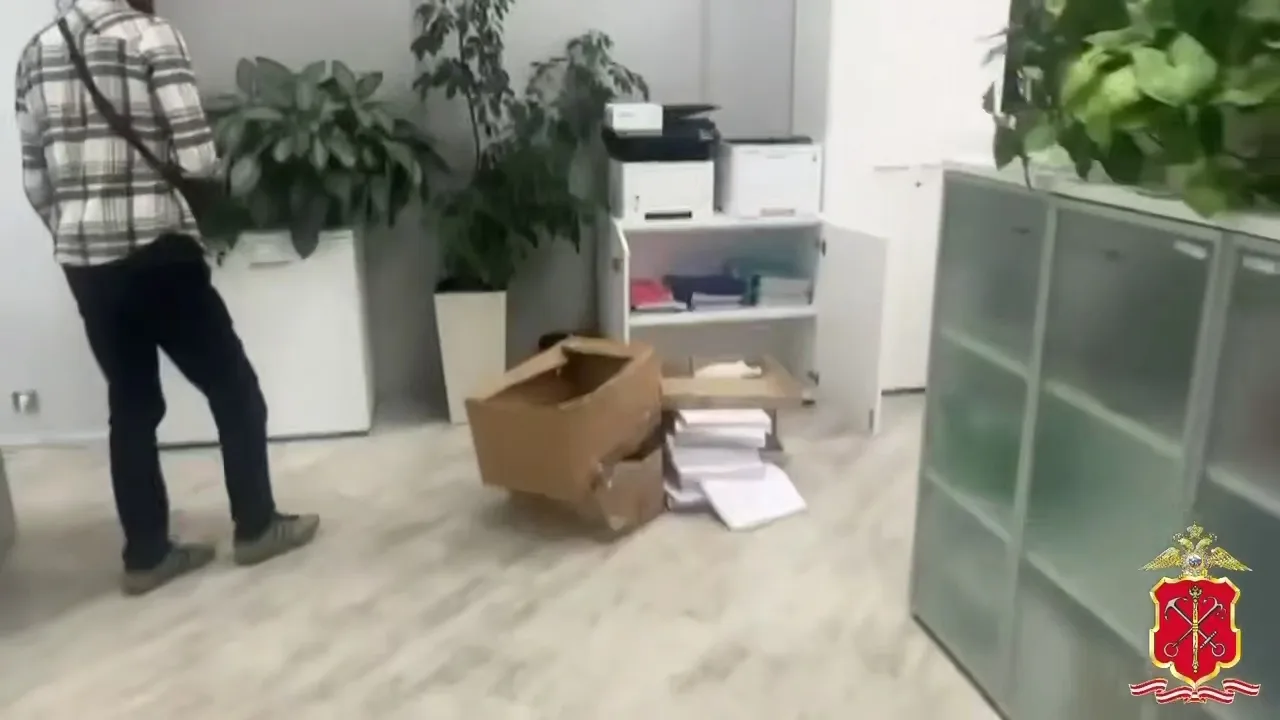 Экс-главу НИИ вакцин Виктора Трухина и учредителя фармкомпании задержали по делу о хище...