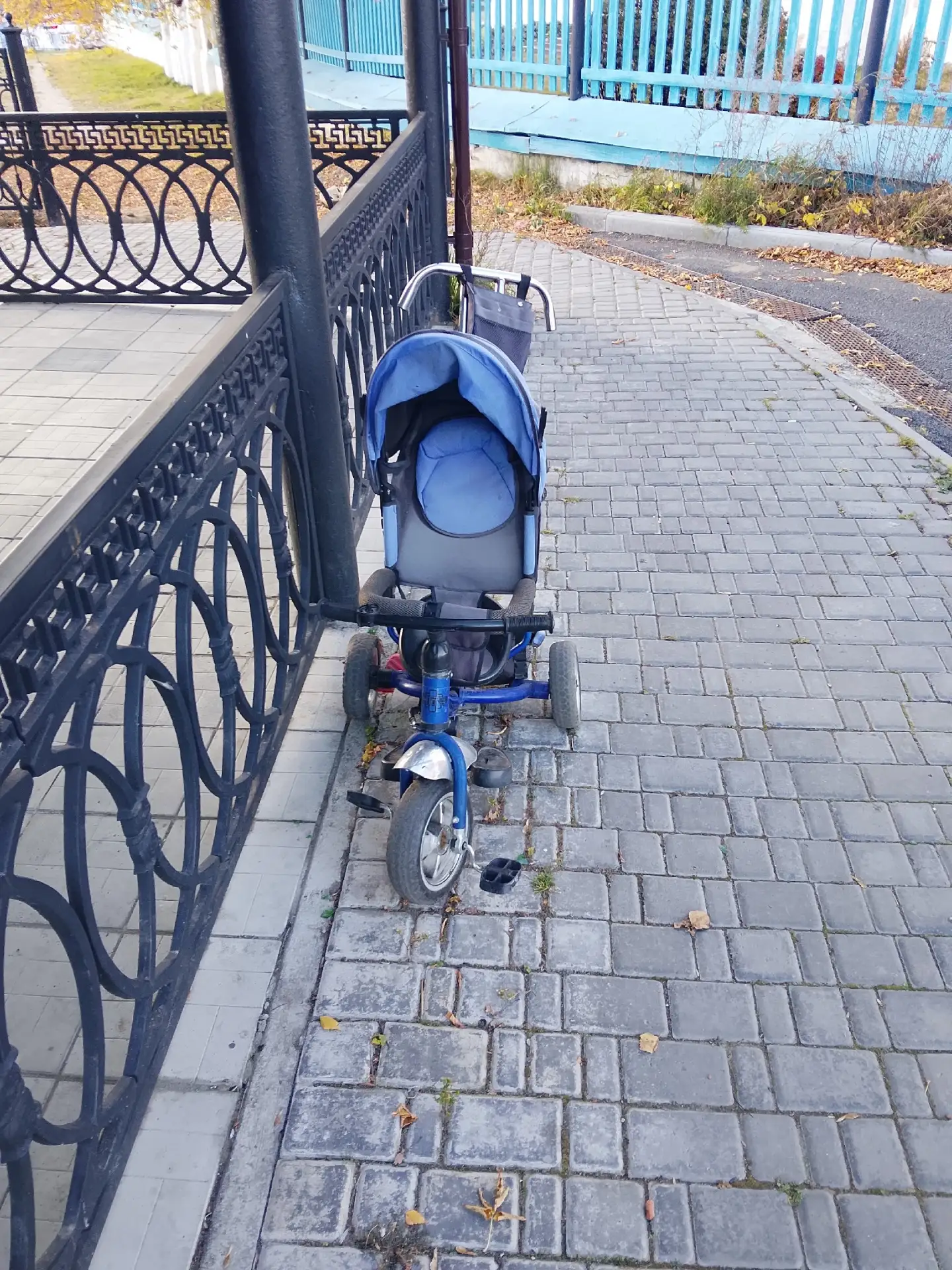 Оставлен детский велосипед чей забрать его можно на автовокзале в городе Касли