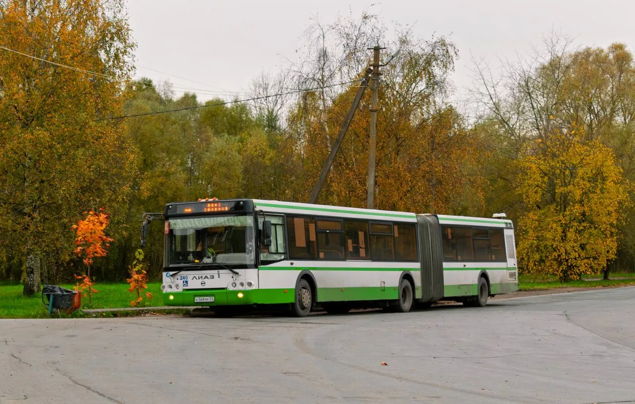 ЛиАЗ 6213.21 б/н 240 по маршруту 9А