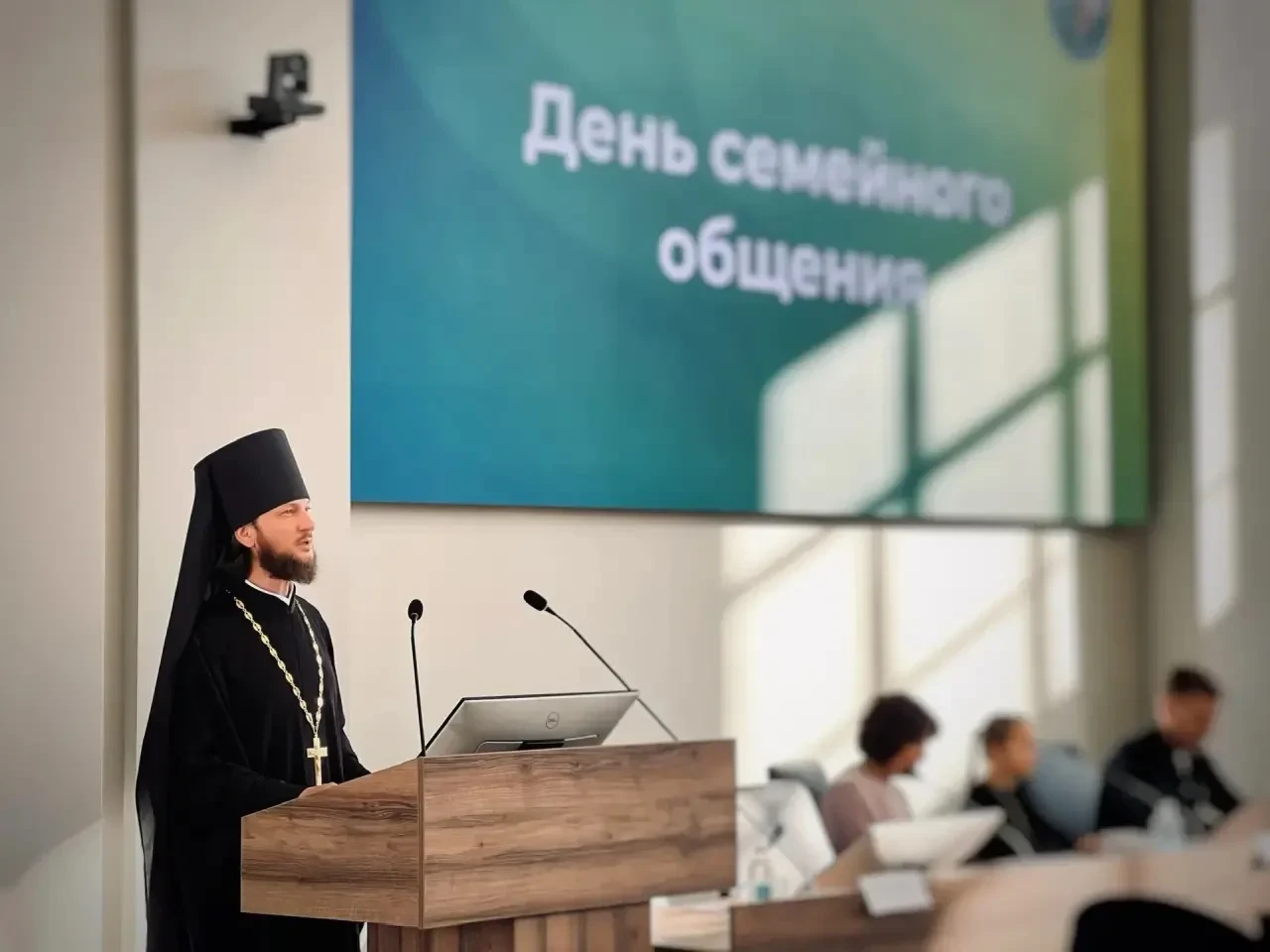 👨‍👩‍👧‍👦 День семейного общения прошёл в УГМУ