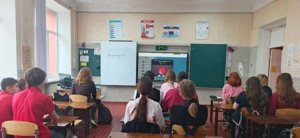 В школьных подразделениях Брянковского УВК №1 прошли  мероприятия «Молодежь и безопасно...