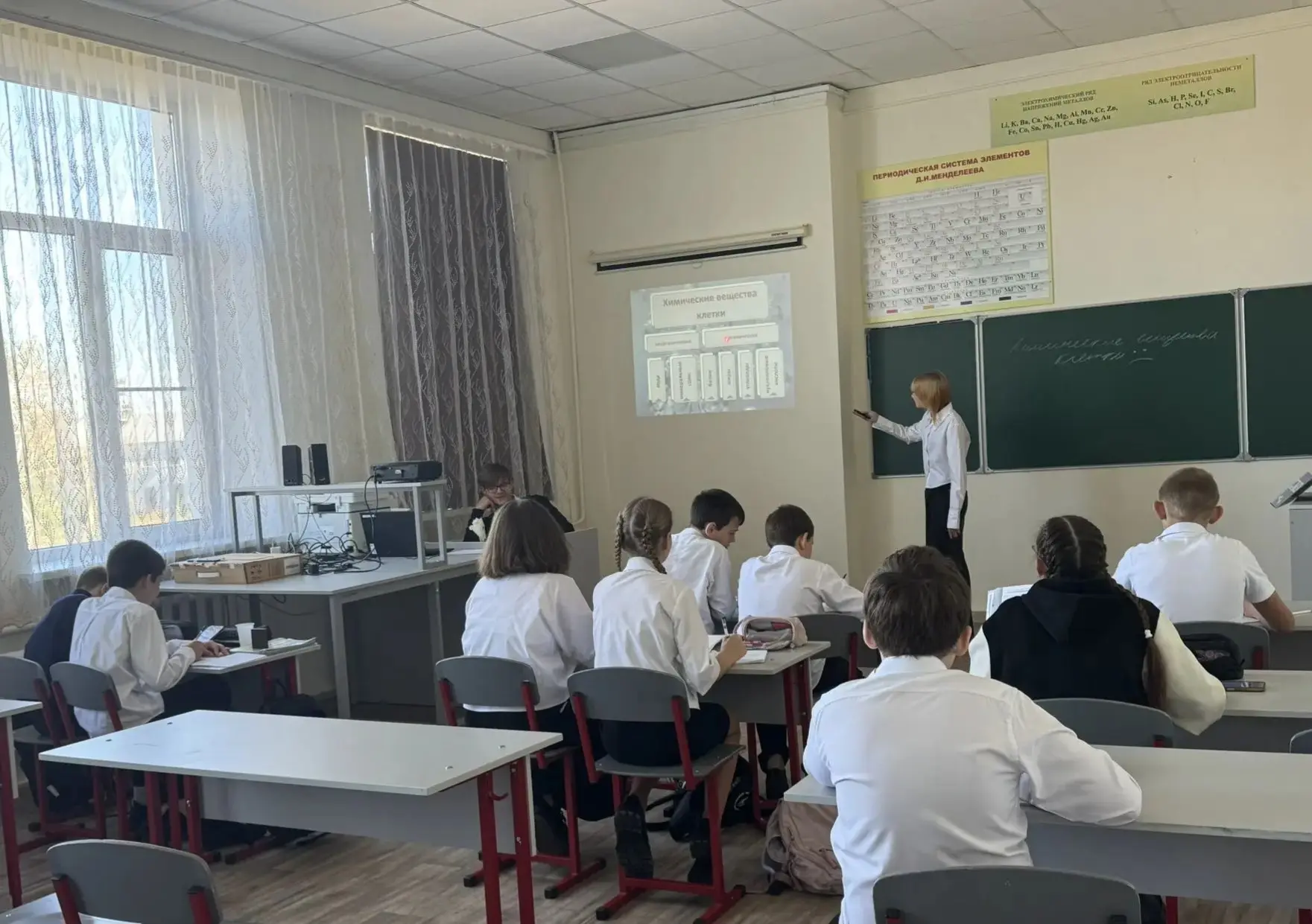 👨‍🏫День учителя: в нашей школе прошёл День самоуправления!