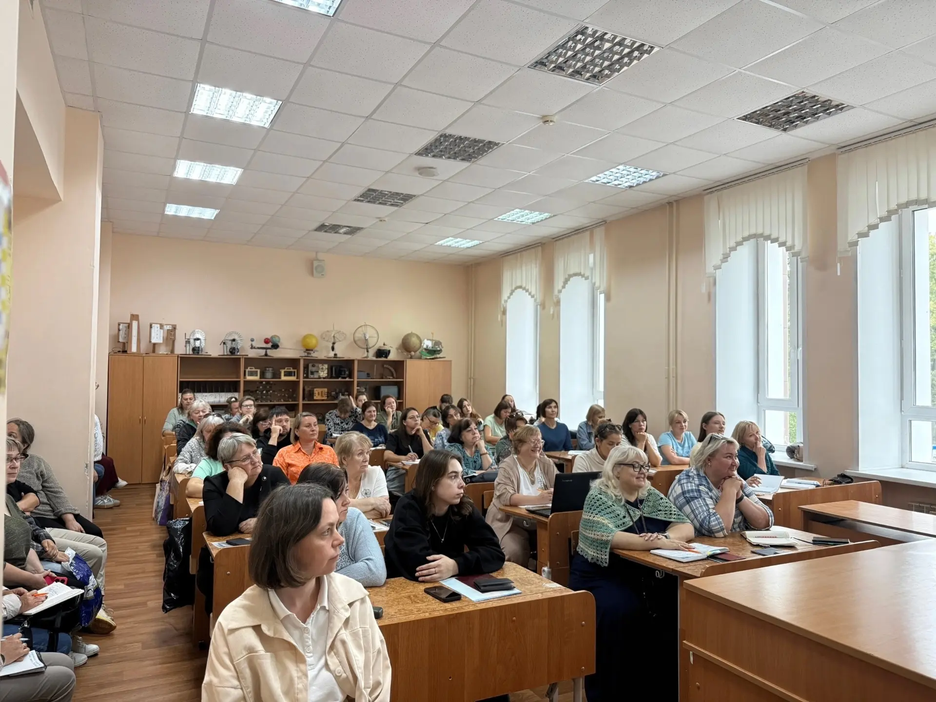 🏫 МБОО СОШ № 2 г.о. Фрязино: педагоги успешно завершили курс «Эмоциональный интеллект ...