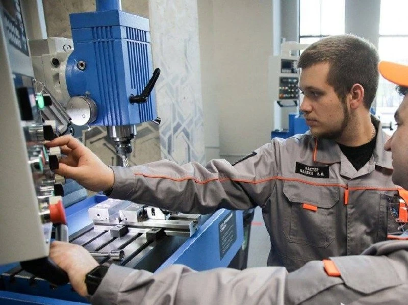 👷‍♂️ В Москве разрабатывают стандарт непрерывного образования для взрослых