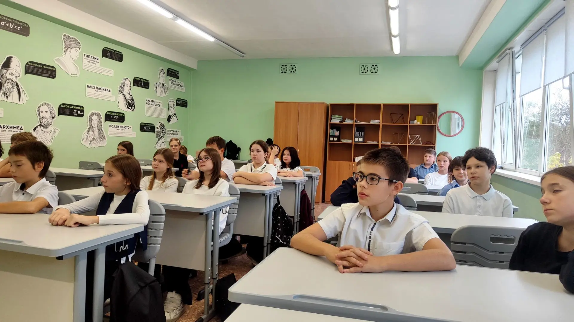 Сегодня в 6-м классе прошел «Разговор о важном» на тему безопасности в сети! 🖥️🔒