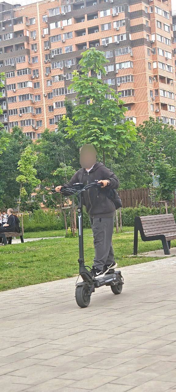 Подросток в ГМР ударил женщину кулаком в лицо из-за сделанного ему замечания