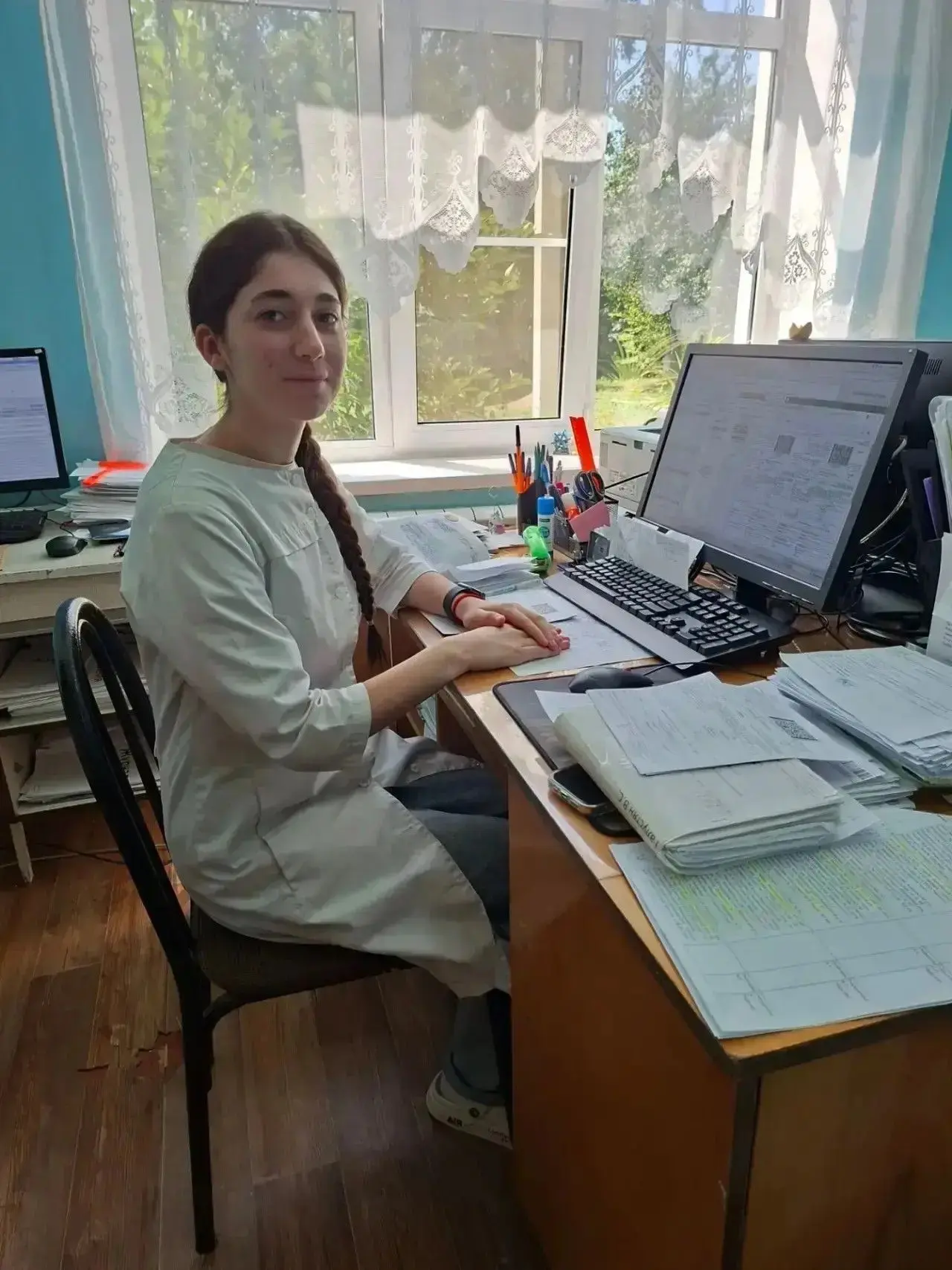 В подразделения Центральной районной больницы приступили к работе новые молодые специал...