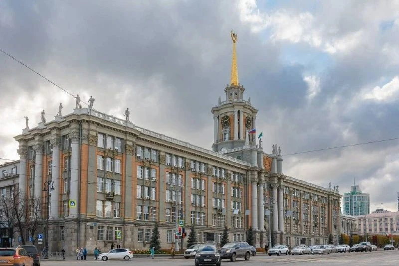 ⚡️ Силовики нагрянули в мэрию Екатеринбурга