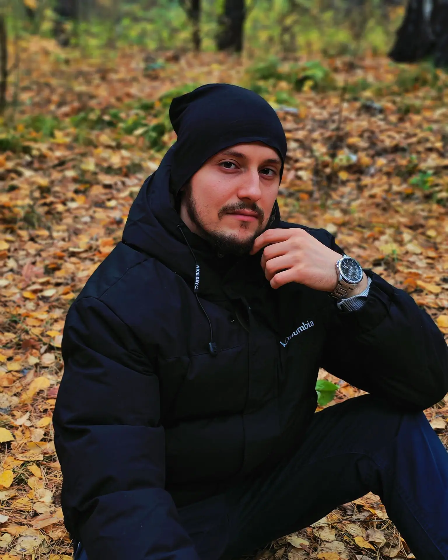 Почему прогулка в лесу — это не просто «погулять», а терапия? 🌲