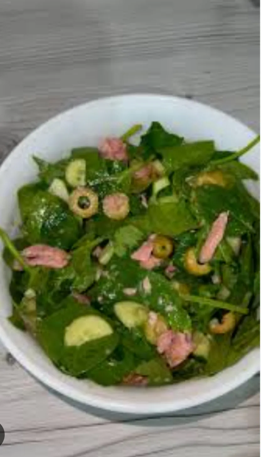 К обеду можно очень вкусный и полезный салатик