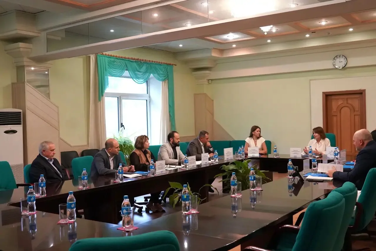 Дорогие друзья, выпускники, партнёры и коллеги! 🤝