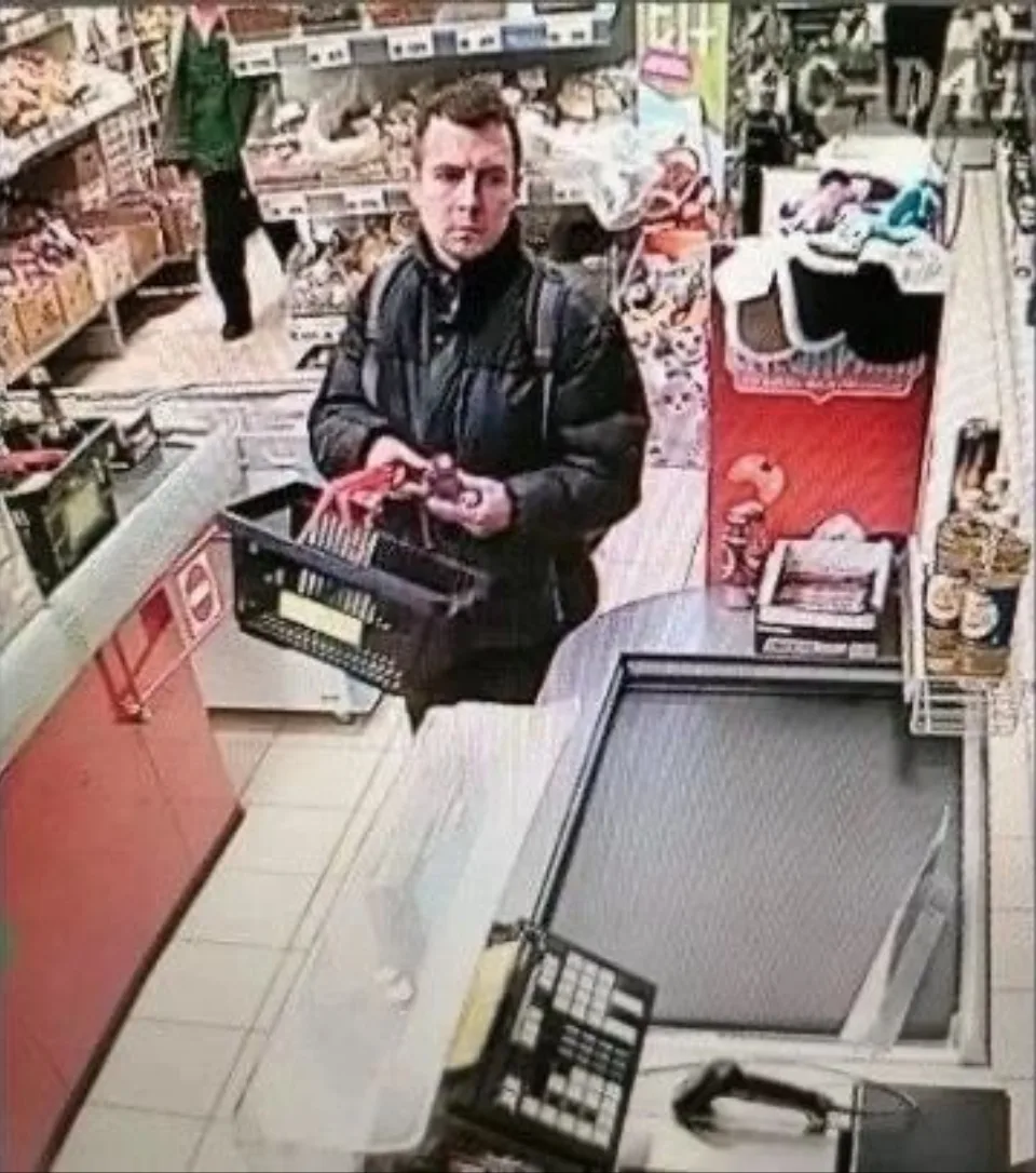 ❗️ Под Гатчиной ищут мужчину, которого подозревают в убийстве двухлетнего малыша и его ...