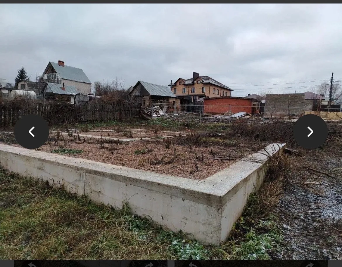 Срочно продается участок в г. Стерлитамак «Царское село», с фундаментом 10*16. Рядом ле...