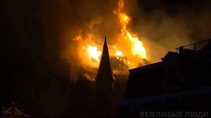 В Европе сжигают церкви