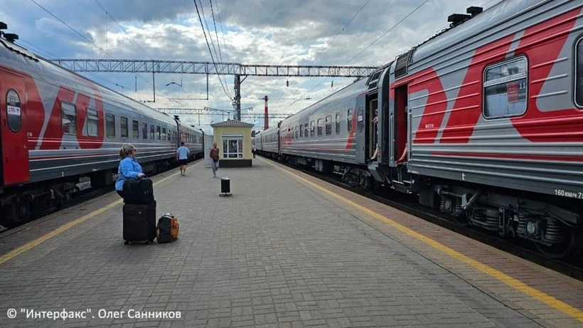 🚂 16 поездов задерживаются в Ростовской области после повреждения ж/д моста