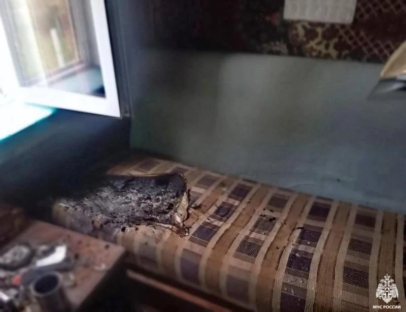 Смоляне спасли соседа из горящего дома