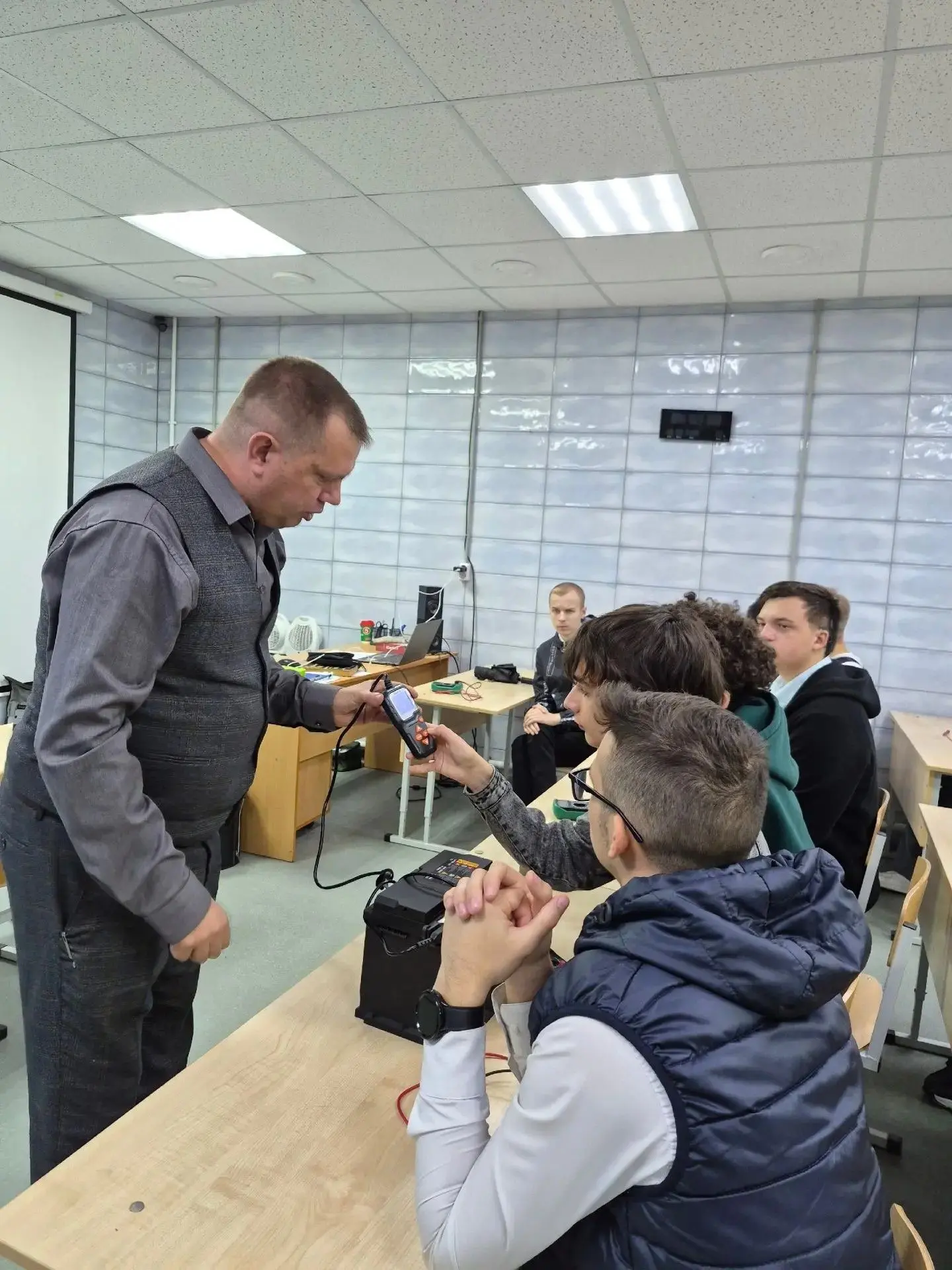 15 октября в Ростовском-на-Дону автотранспортном колледже прошли увлекательные професси...