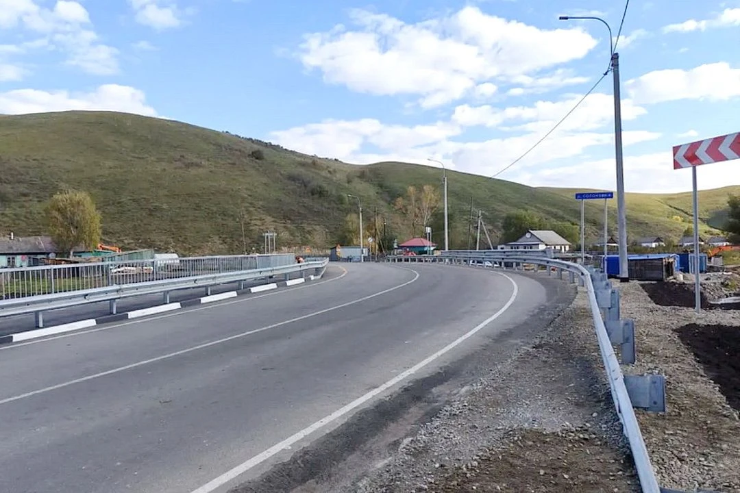 ✅ СРАЗУ ДВА МОСТА ОТРЕМОНТИРОВАЛИ НА ТРАССЕ, ВЕДУЩЕЙ К ДЕНИСОВОЙ ПЕЩЕРЕ