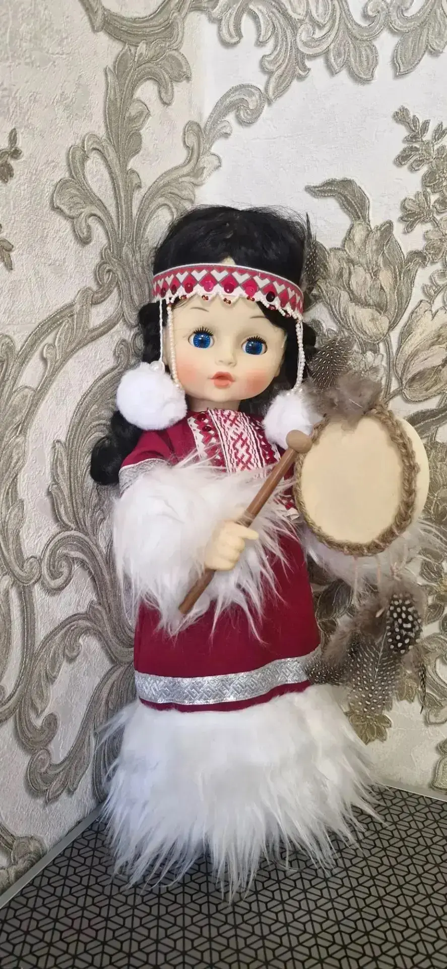 4 "В" класс (классный руководитель Воробьева В.В.) представляет красавицу Айталину - ко...