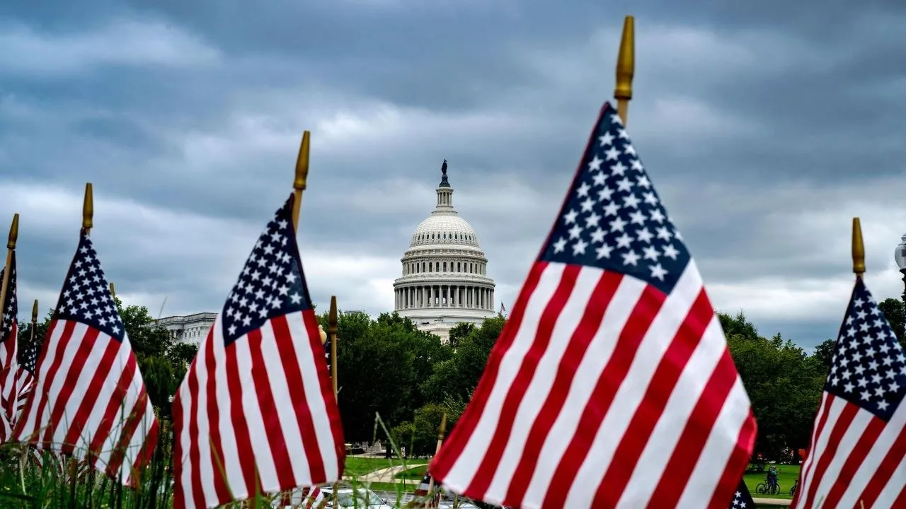«США ввели санкции против Международного уголовного суда», — пишет Reuters.