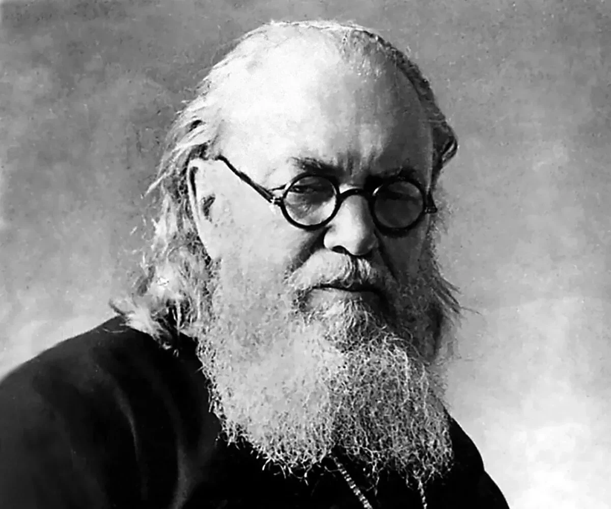 Помоги, Господи, любить Тебя до конца жизни нашей, помоги следовать по пути, который Ты...