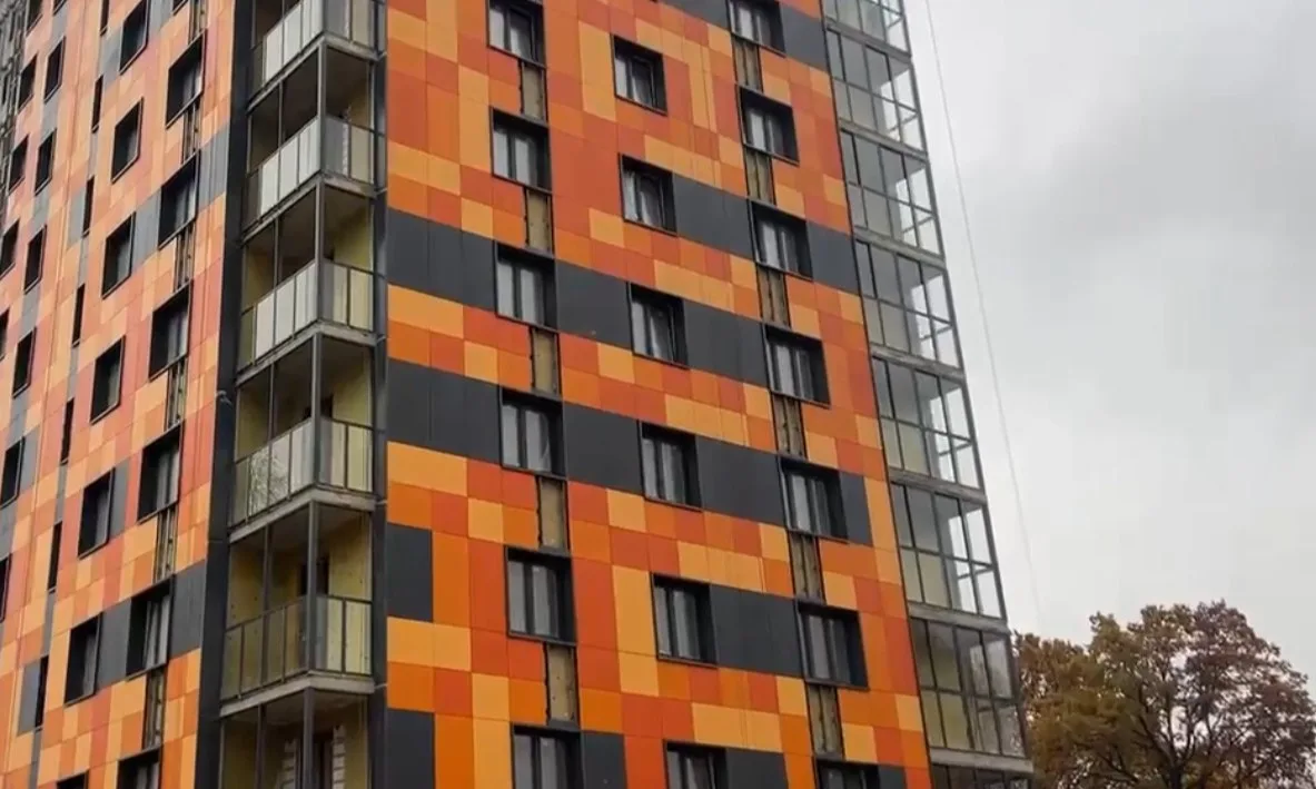 🏗️ На Заречной строят дом для переселенцев