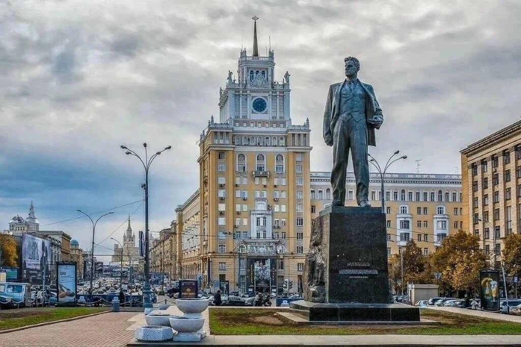 Идем на бесплатную экскурсию "Великие любовные истории Москвы"🚶‍♀️💫
