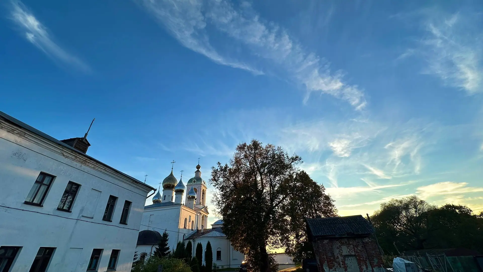 Доброе утро и благословенного дня.